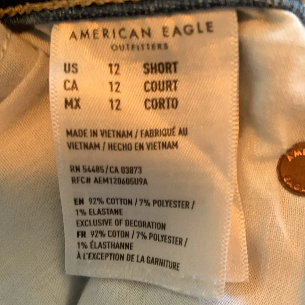 Women's American Eagle Jeans Super High Rise Flare 12 short - Picture 6 of 7